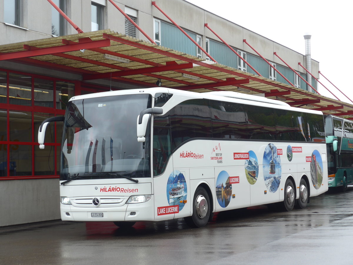(179'727) - Hil�rio, Sch�tz - LU 254'806 - Mercedes am 26. April 2017 in Kloten, EvoBus