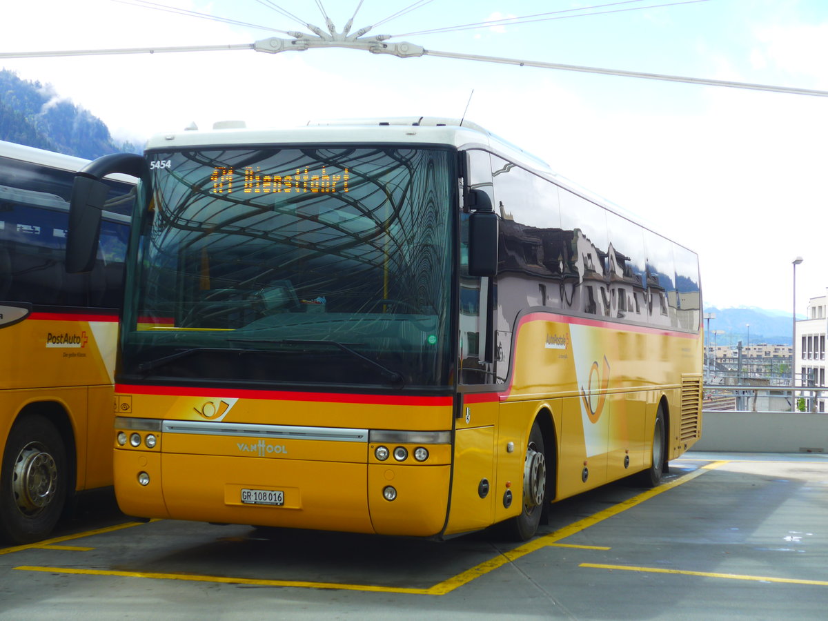 (179'996) - TpM, Mesocco - Nr. 16/GR 108'016 - Van Hool (ex PostAuto Graub�nden) am 4. Mai 2017 in Chur, Postautostation