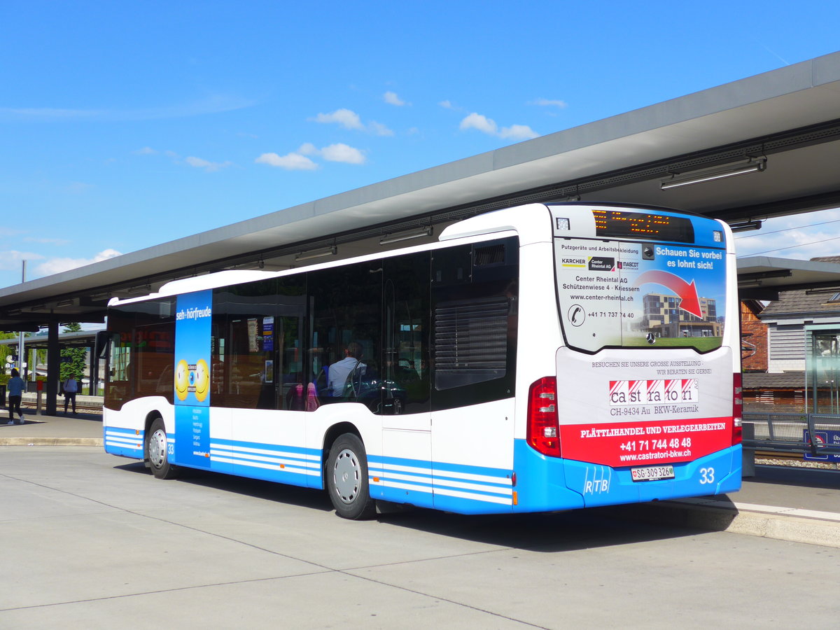 (180'254) - RTB Altst�tten - Nr. 33/SG 309'326 - Mercedes am 21. Mai 2017 beim Bahnhof Altst�tten