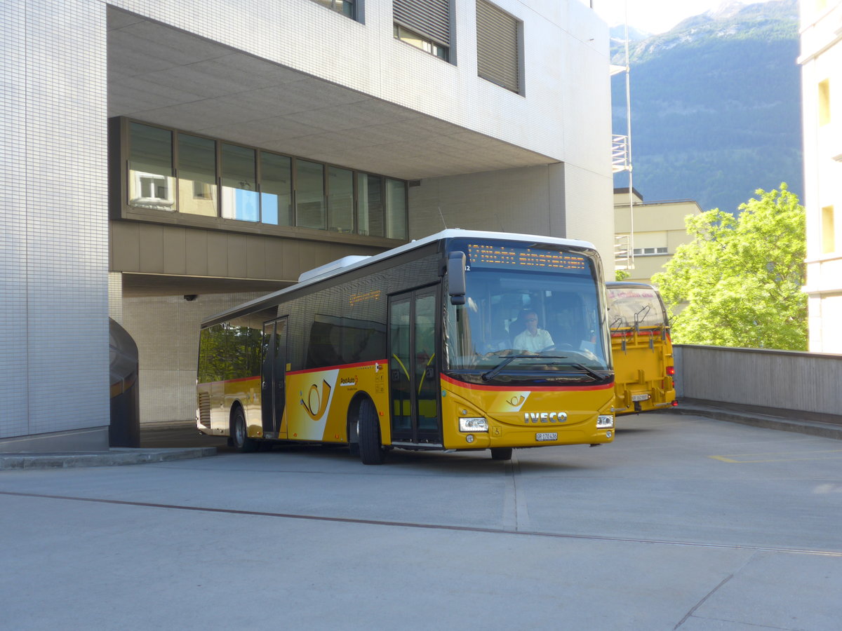 (180'408) - PostAuto Graub�nden - GR 170'436 - Iveco am 22. Mai 2017 in Chur, Postautostation