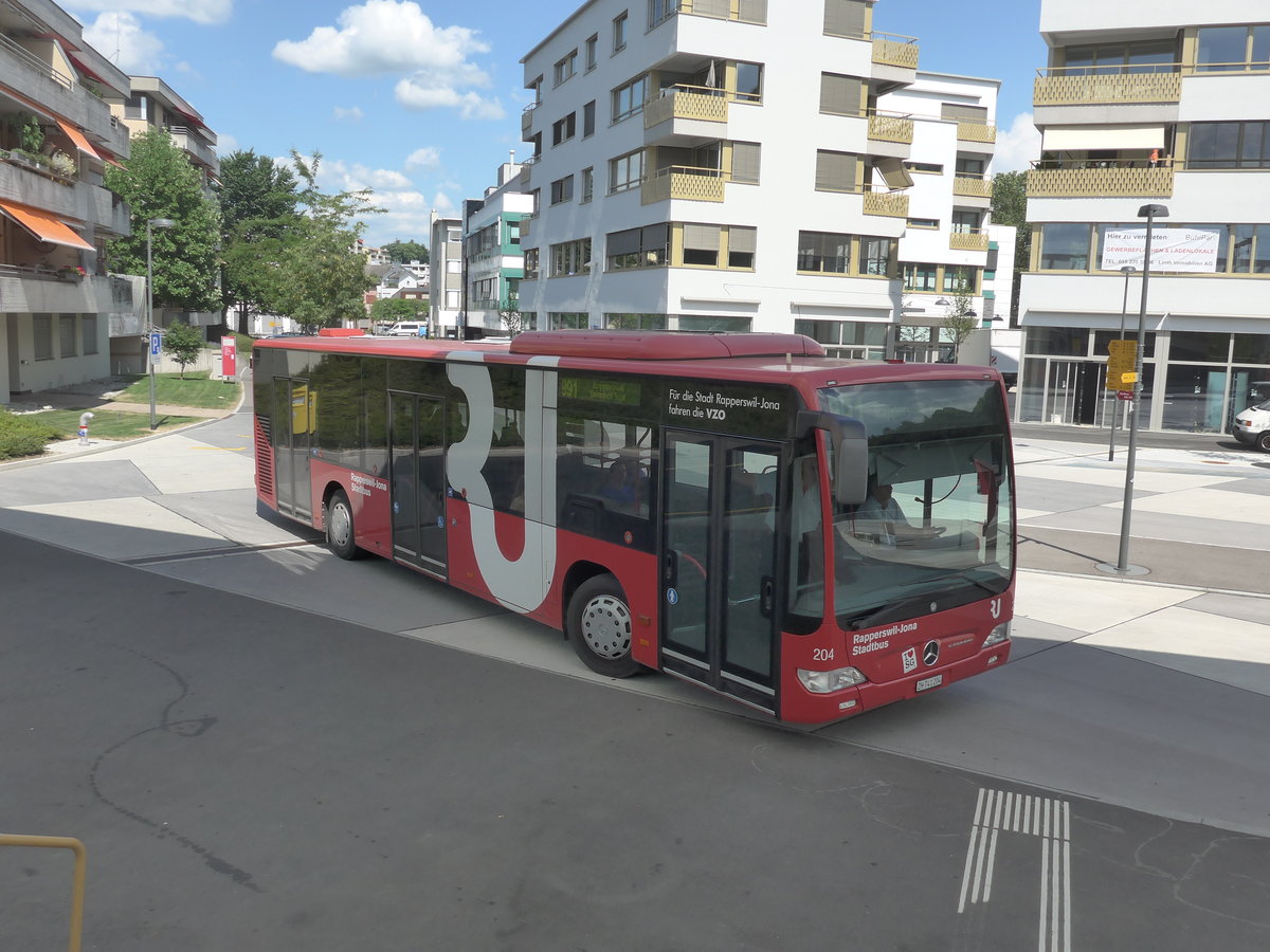 (181'121) - VZO Gr�ningen - Nr. 204/ZH 741'204 - Mercedes am 15. Juni 2017 beim Bahnhof Jona