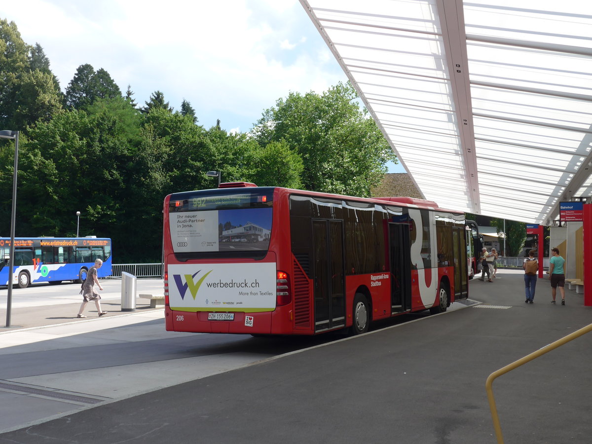 (181'124) - VZO Gr�ningen - Nr. 206/ZH 155'206 - Mercedes am 15. Juni 2017 beim Bahnhof Jona