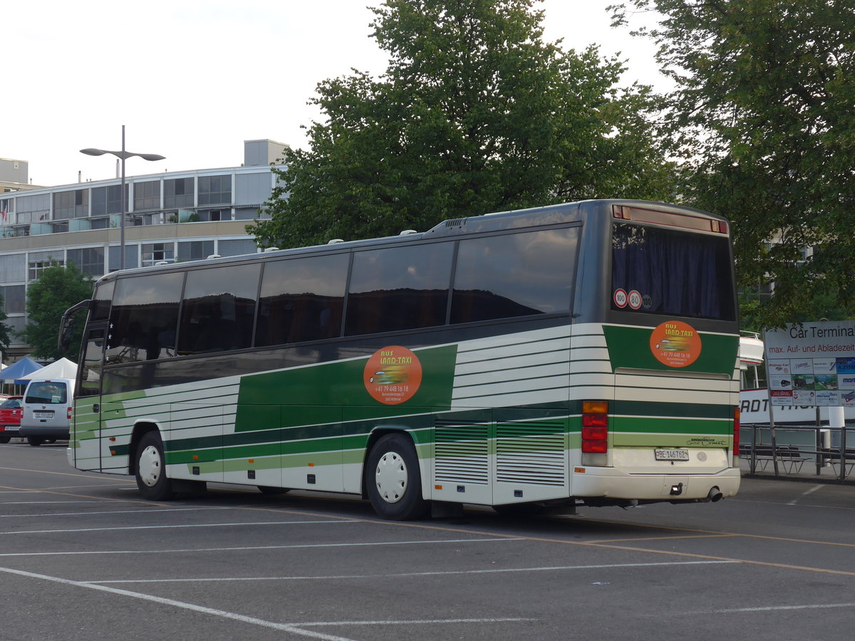 (181'234) - Land-Taxi, Wattenwil - BE 146'762 - Dr�gm�ller am 23. Juni 2017 in Thun, CarTerminal