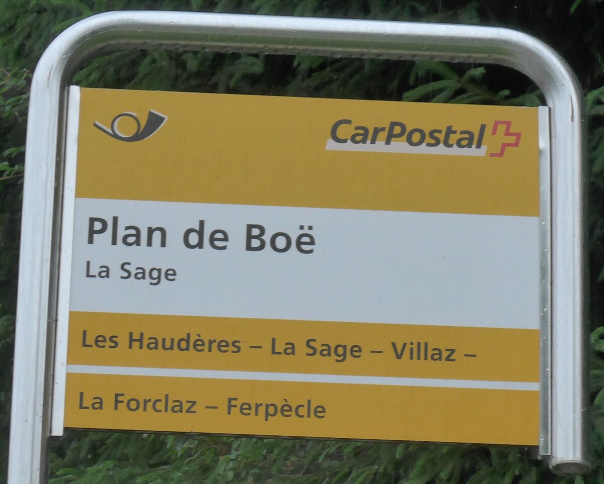 (181'853) - PostAuto-Haltestellenschild - La Sage, Plan de Bo� - am 9. Juli 2017