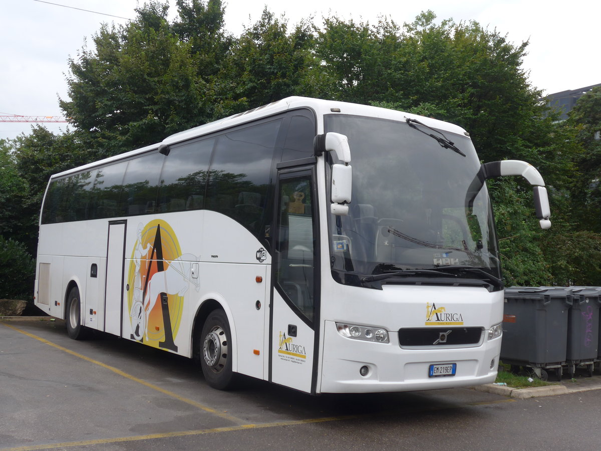 (181'910) - Aus Italien: Auriga, Spinea - EM-219 EP - Volvo am 10. Juli 2017 in Z�rich, Sihlquai