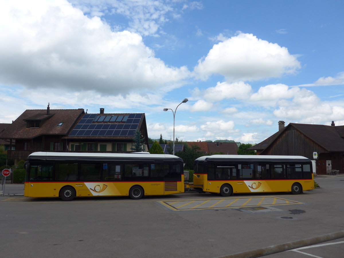 (181'990) - Moser, Flaach - Nr. 289/ZH 480'005 - G�ppel + Nr. 290/ZH 812'865 - G�ppel Personenanh�nger am 10. Juli 2017 in Altikon, Br�ckenwaage