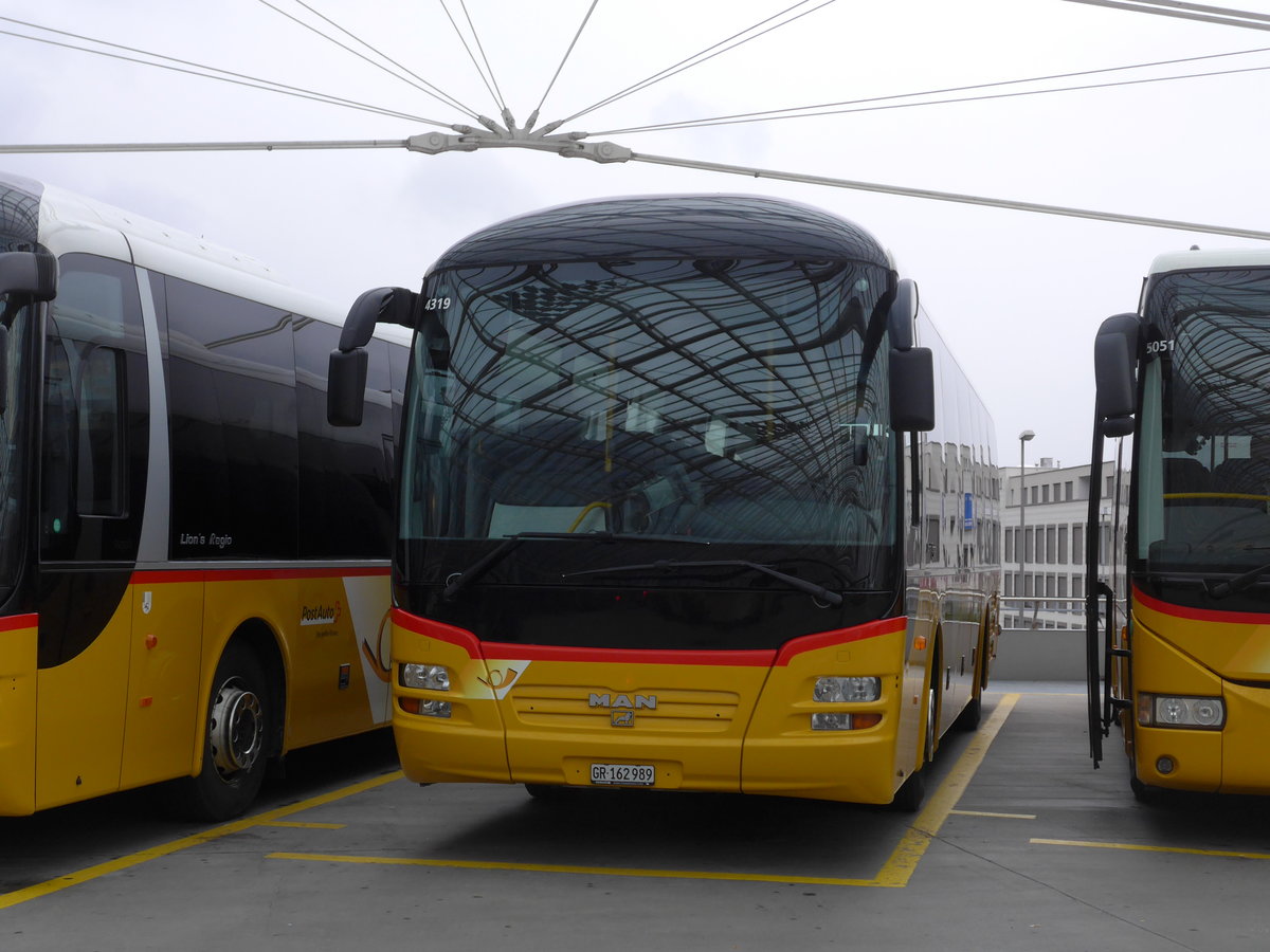 (182'235) - PostAuto Graub�nden - GR 162'989 - MAN am 24. Juli 2017 in Chur, Postautostation