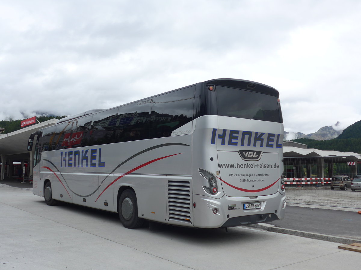 (182'292) - Aus Deutschland: Henkel, Br�unlingen - VS-AH 6001 - VDL am 24. Juli 2017 beim Bahnhof St. Moritz