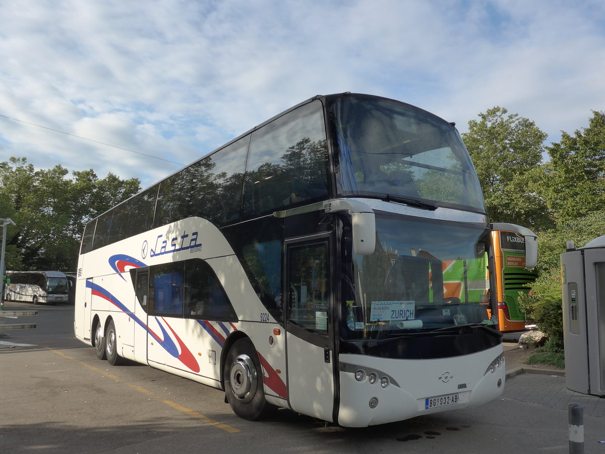 (182'710) - Aus Serbien: Lasta, Beograd - Nr. 9224/BG 032-AB- Volvo/Ayats am 5. August 2017 in Z�rich, Sihlquai