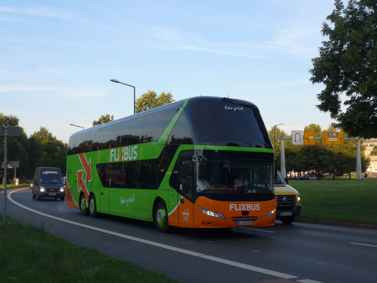 (182'849) - Schr�der, Langenau - UL-SC 653 - Neoplan am 8. August 2017 in Dresden, Lingnerallee