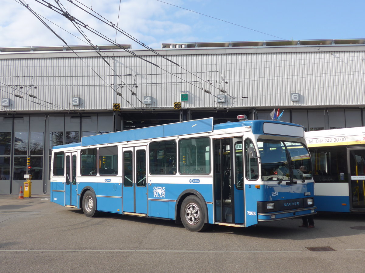 (183'666) - VBZ Z�rich - Nr. 7263/ZH 42'272 - Saurer/R&J (ex Nr. 473; ex Nr. 9017; ex Nr. 263) am 20. August 2017 in Z�rich, Garage Hardau