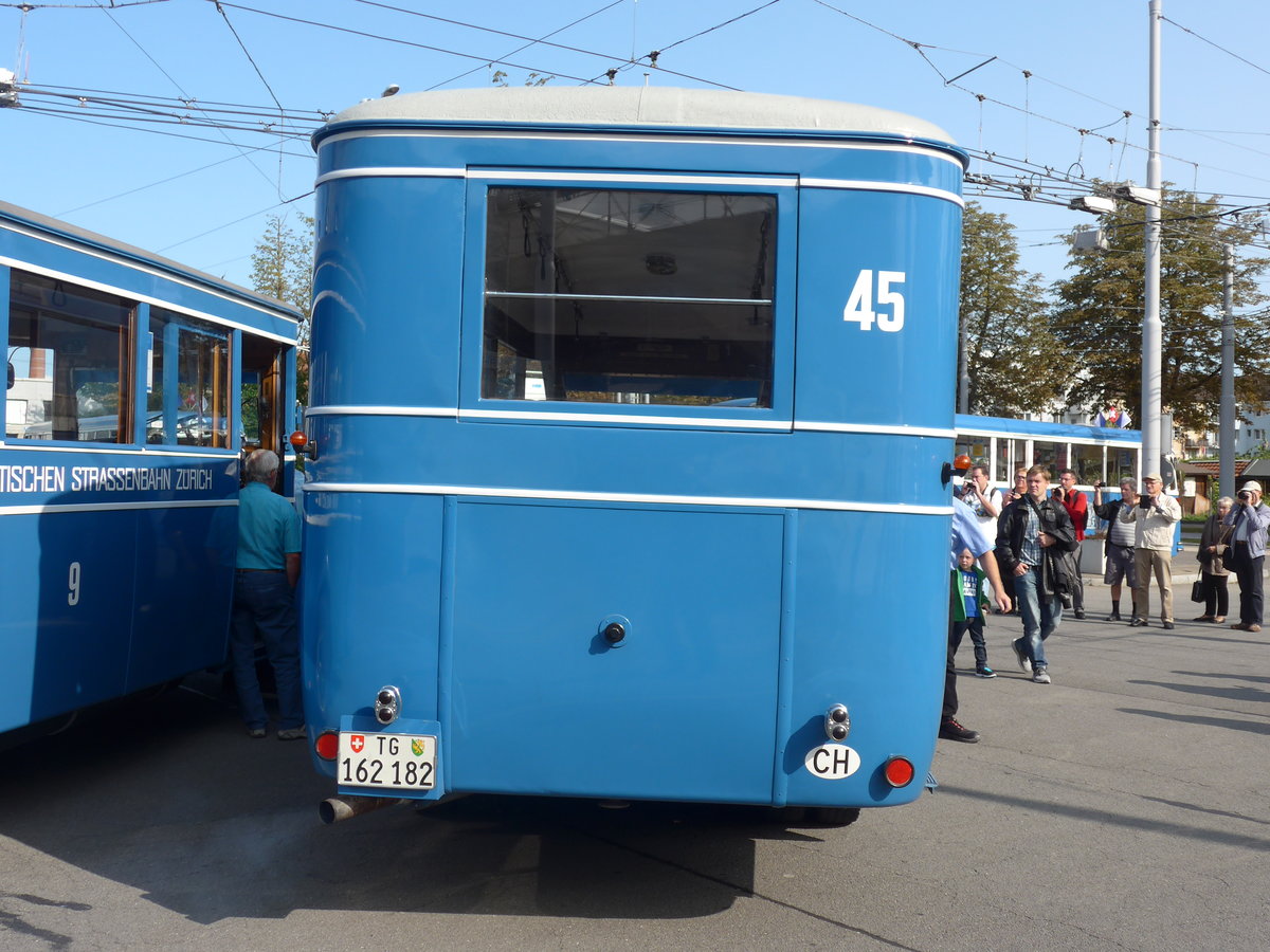 (183'695) - Oldtimer Club Saurer, Arbon - Nr. 45/TG 162'182 - Saurer/T�scher (ex VBZ Z�rich Nr. 45; ex Firma in Spreitenbach; ex VBZ Z�rich Nr. 245; ex VBZ Z�rich Nr. 45) am 20. August 2017 in Z�rich, Garage Hardau