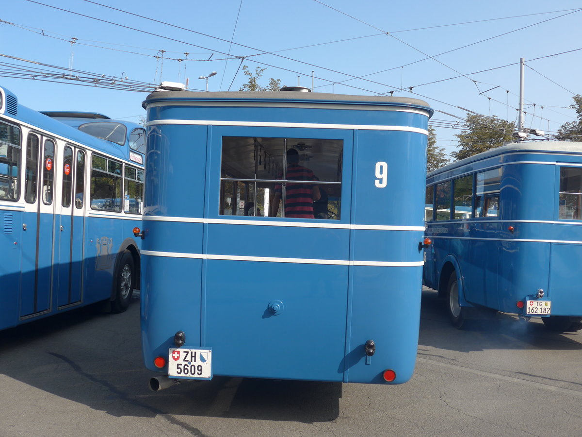 (183'696) - VBZ Z�rich - Nr. 9/ZH 5609 - Saurer/SWS (ex Bamert, Wollerau; ex BBA Aarau Nr. 1; ex VBZ Z�rich Nr. 209; ex VBZ Nr. 9) am 20. August 2017 in Z�rich, Garage Hardau
