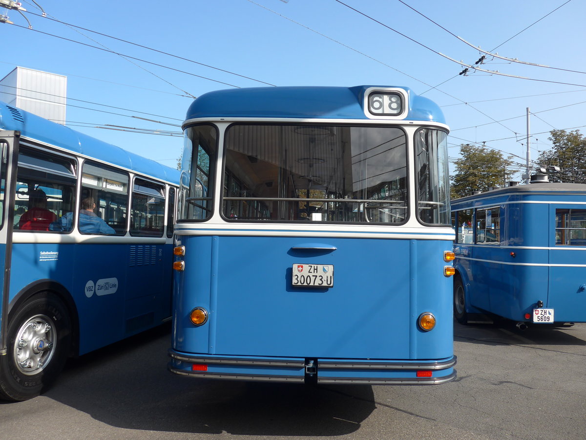 (183'697) - FBW-Club, M�nnedorf - Nr. 239/ZH 30'073 U - FBW/T�scher Hochlenker (ex VBZ Nr. 239; ex Kamm, Schlieren; ex VBZ Z�rich Nr. 239; ex VBZ Z�rich Nr. 219) am 20. August 2017 in Z�rich, Garage Hardau