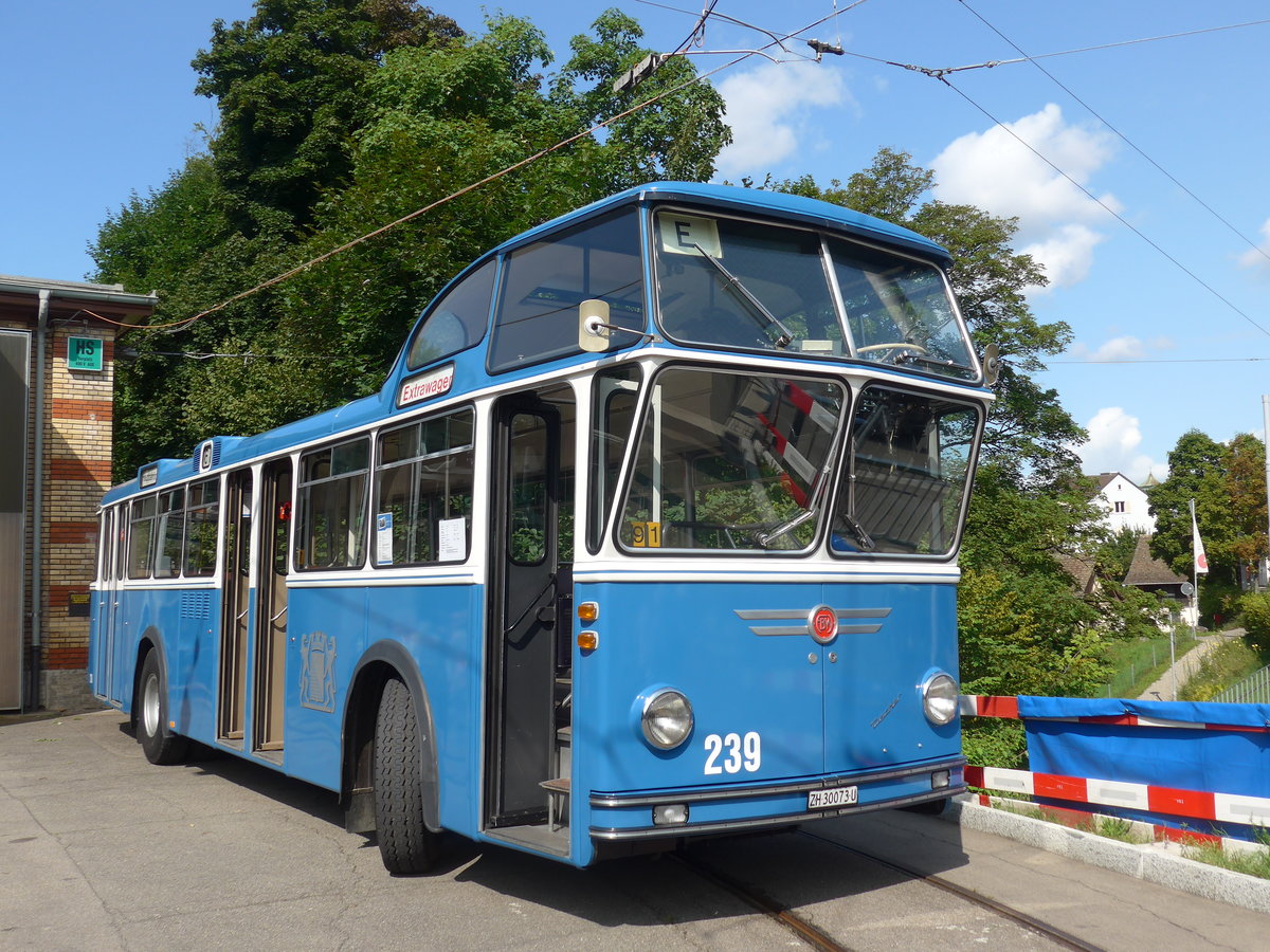 (183'725) - FBW-Club, M�nnedorf - Nr. 239/ZH 30'073 U - FBW/T�scher Hochlenker (ex VBZ Z�rich Nr. 239; ex Kamm, Schlieren; ex VBZ Z�rich Nr. 239; ex VBZ Z�rich Nr. 219) am 20. August 2017 in Z�rich, Burgwies