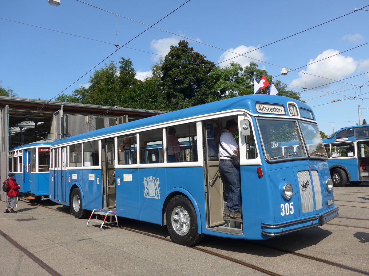 (183'726) - VBZ Z�rich (TMZ) - Nr. 305/AG 9380 U - Saurer/T�scher am 20. August 2017 in Z�rich, Burgwies