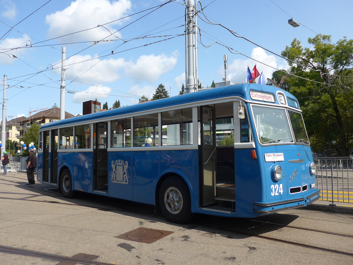 (183'727) - VBZ Z�rich (TMZ) - Nr. 324/ZH 66'324 - FBW/T�scher (ex Privat; ex VBZ Z�rich Nr. 324) am 20. August 2017 in Z�rich, Burgwies