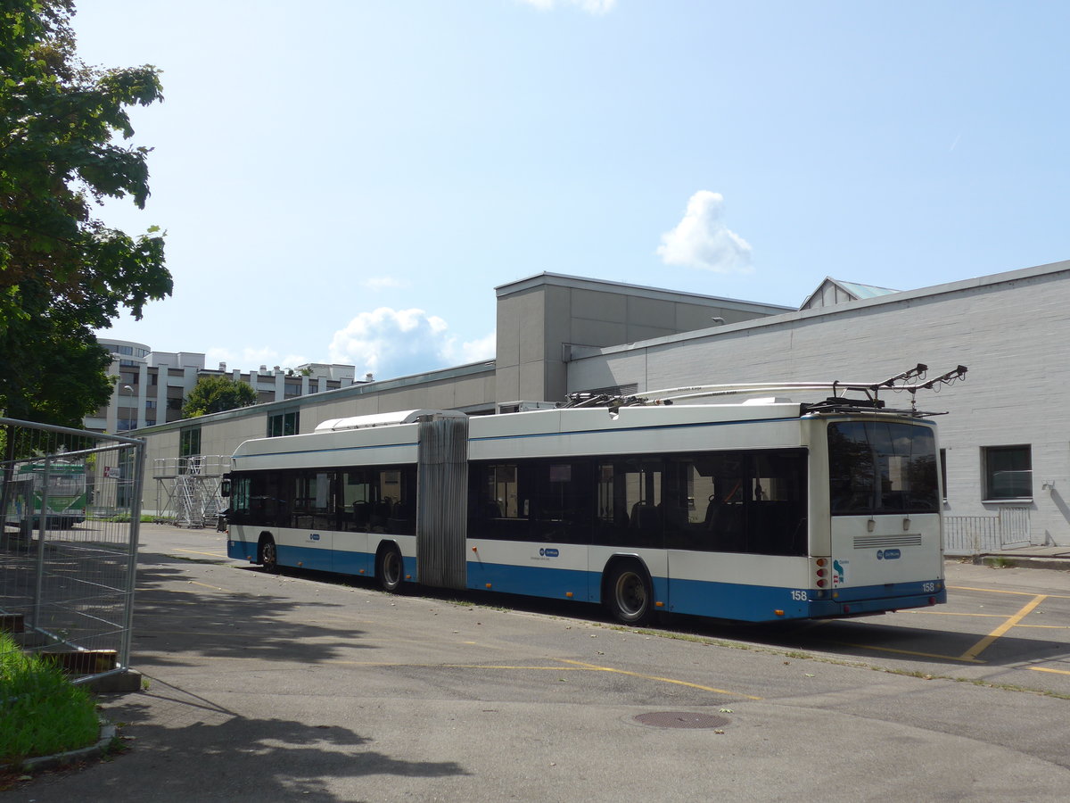(183'744) - VBZ Z�rich - Nr. 158 - Hess/Hess Gelenktrolleybus am 20. August 2017 in Z�rich, Garage Hardau