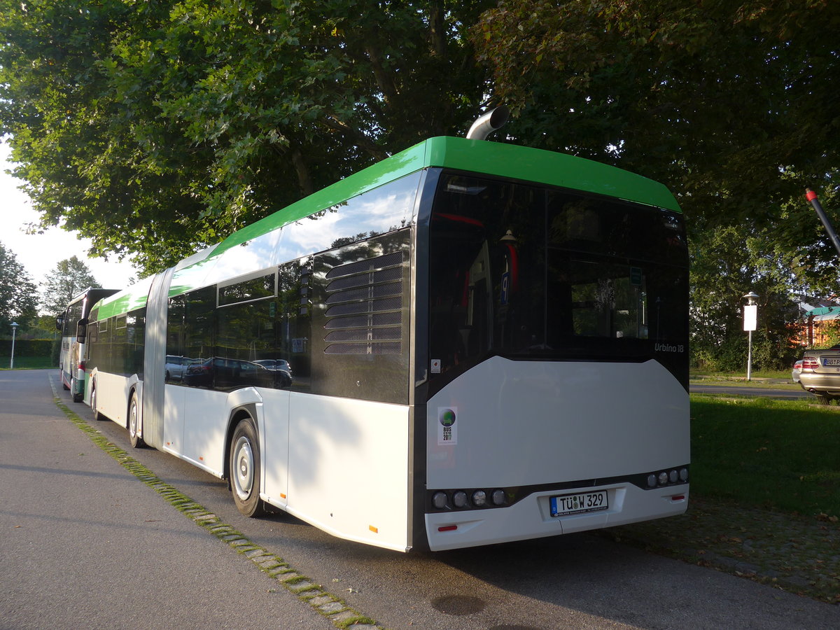 (183'857) - Weiss, Rottenburg - T�-W 329 - Solaris am 22. August 2017 in Herrenberg, Carparkplatz