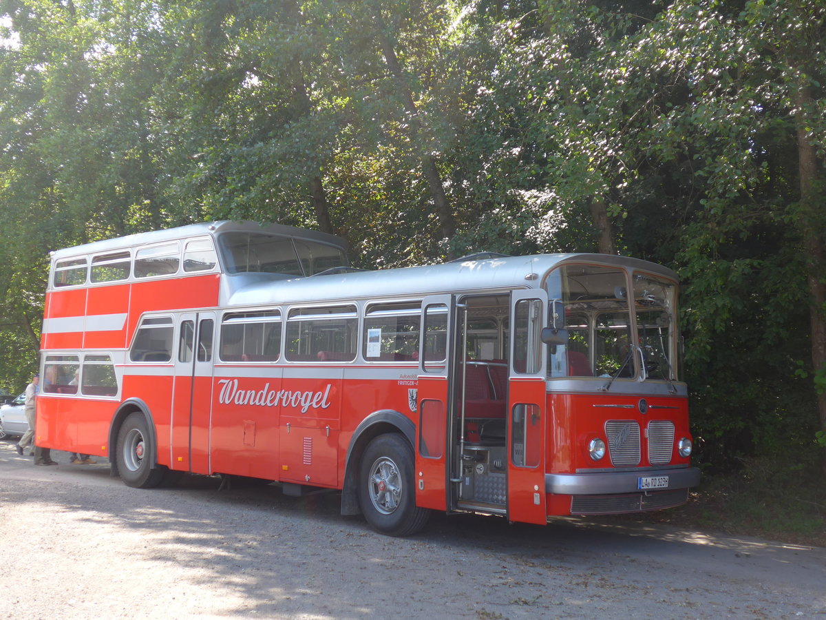 (183'928) - Aus Deutschland: Radlmeier, Ergoldsbach - LA-RD 123H - FBW/Vetter-R&J Anderthalbdecker (ex FRAM Drachten/NL Nr. 20; ex Wespe, Altst�tten; ex AFA Adelboden Nr. 4) am 23. August 2017 in Wetzikon, FBW-Museum