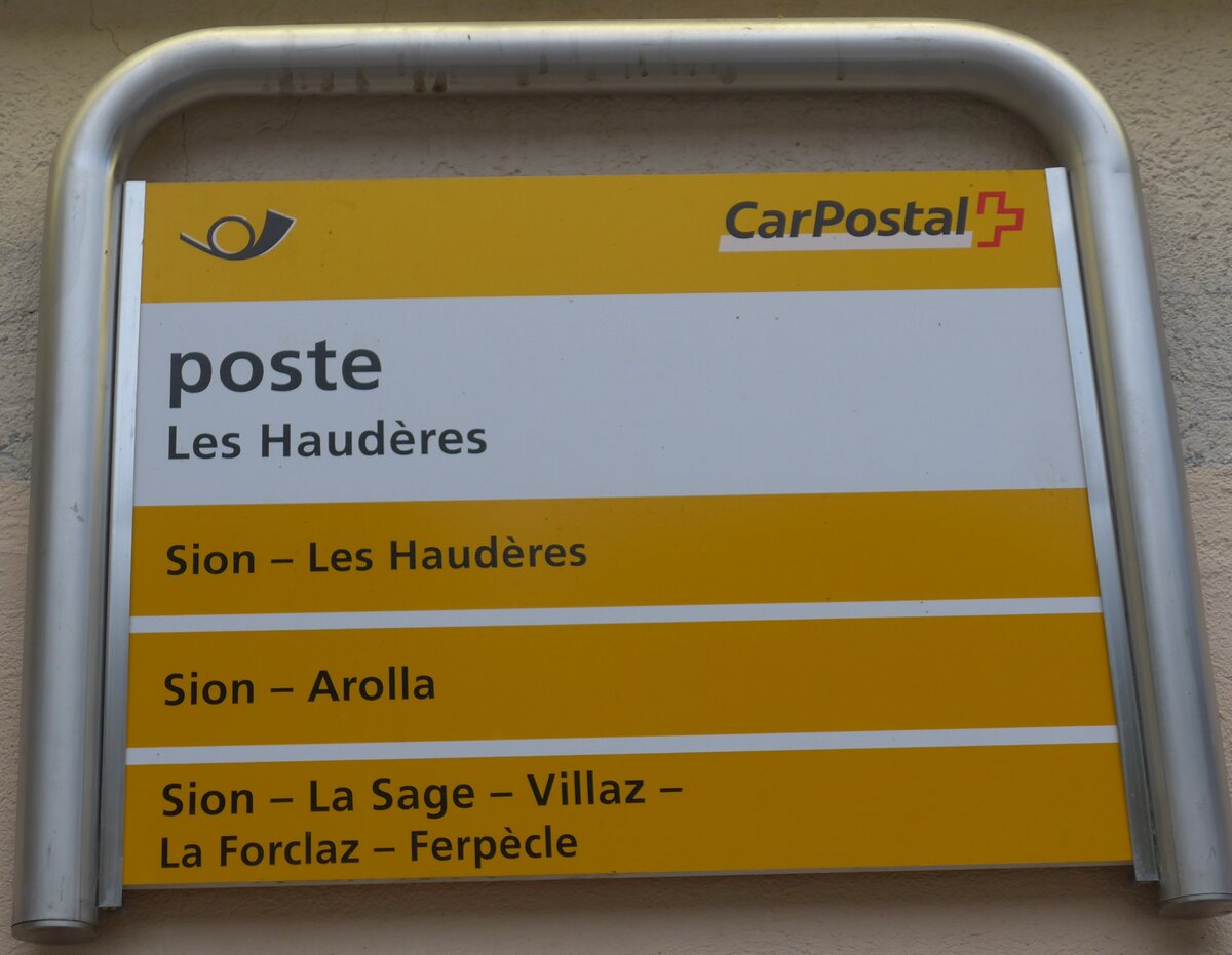 (184'093) - PostAuto-Haltestellenschild - Les Haud�res, poste - am 24. August 2017