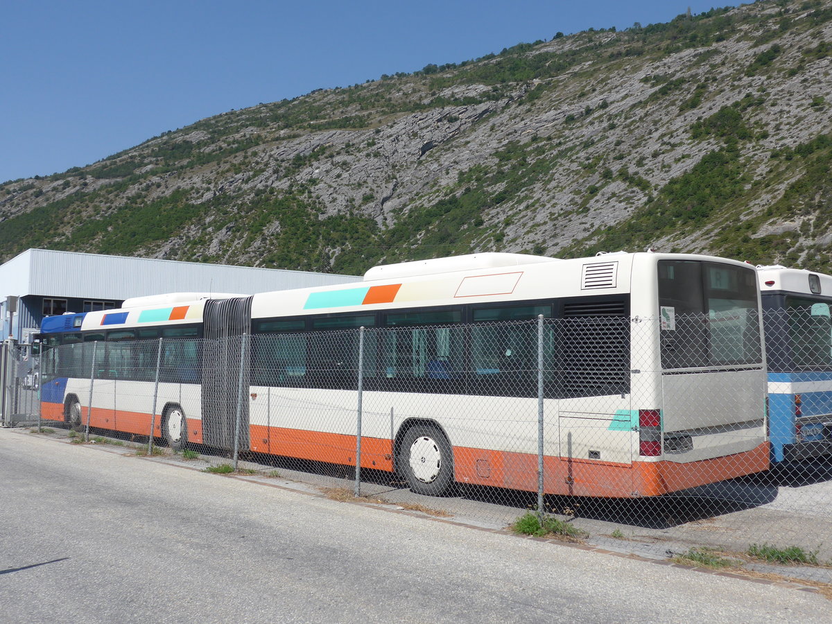 (184'203) - Ruffiner, Turtmann - Volvo (ex Globe-Limo, Gen�ve Nr. 354; ex TPG Gen�ve Nr. 354) am 25. August 2017 in Turtmann, Garage