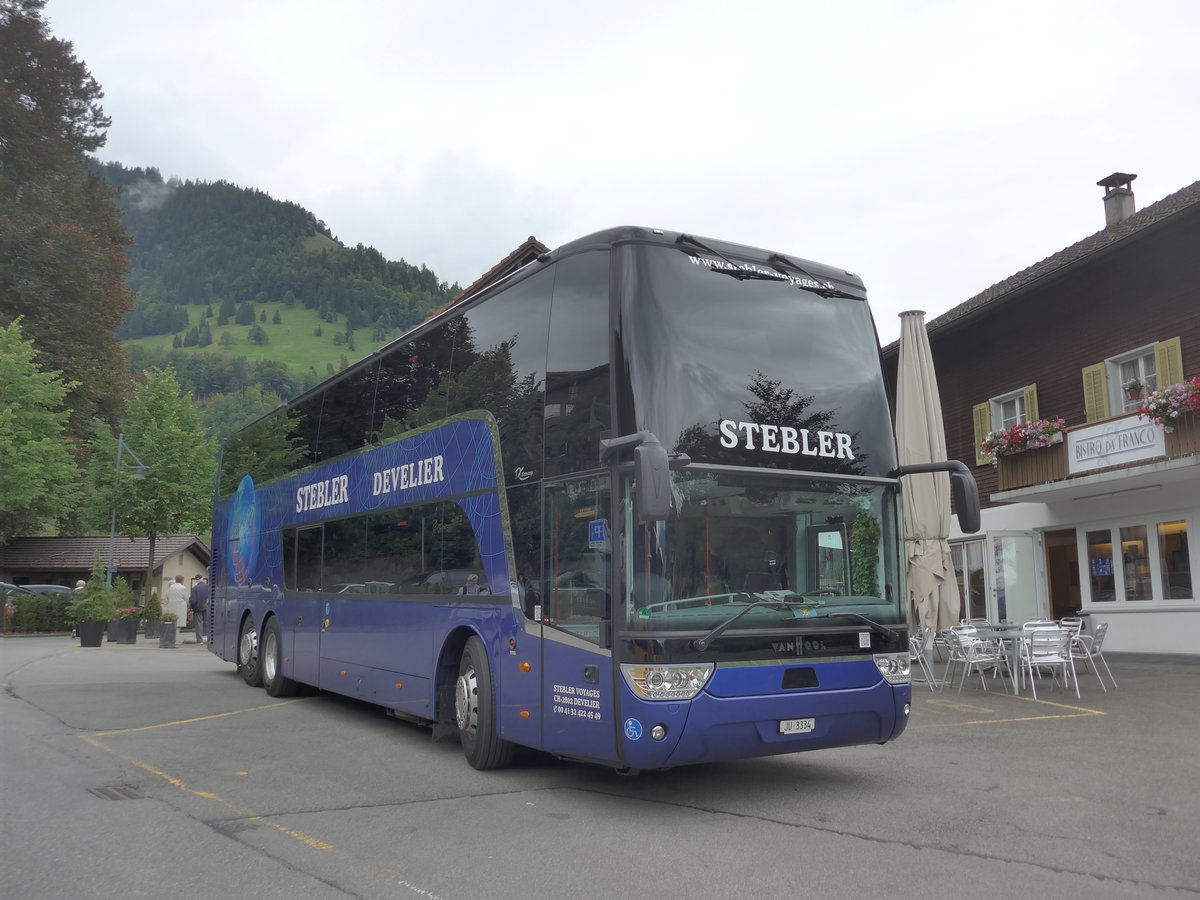 (184'754) - Stebler, Develier - JU 3334 - Van Hool am 10. September 2017 in Fl�eli-Ranft, Dorf