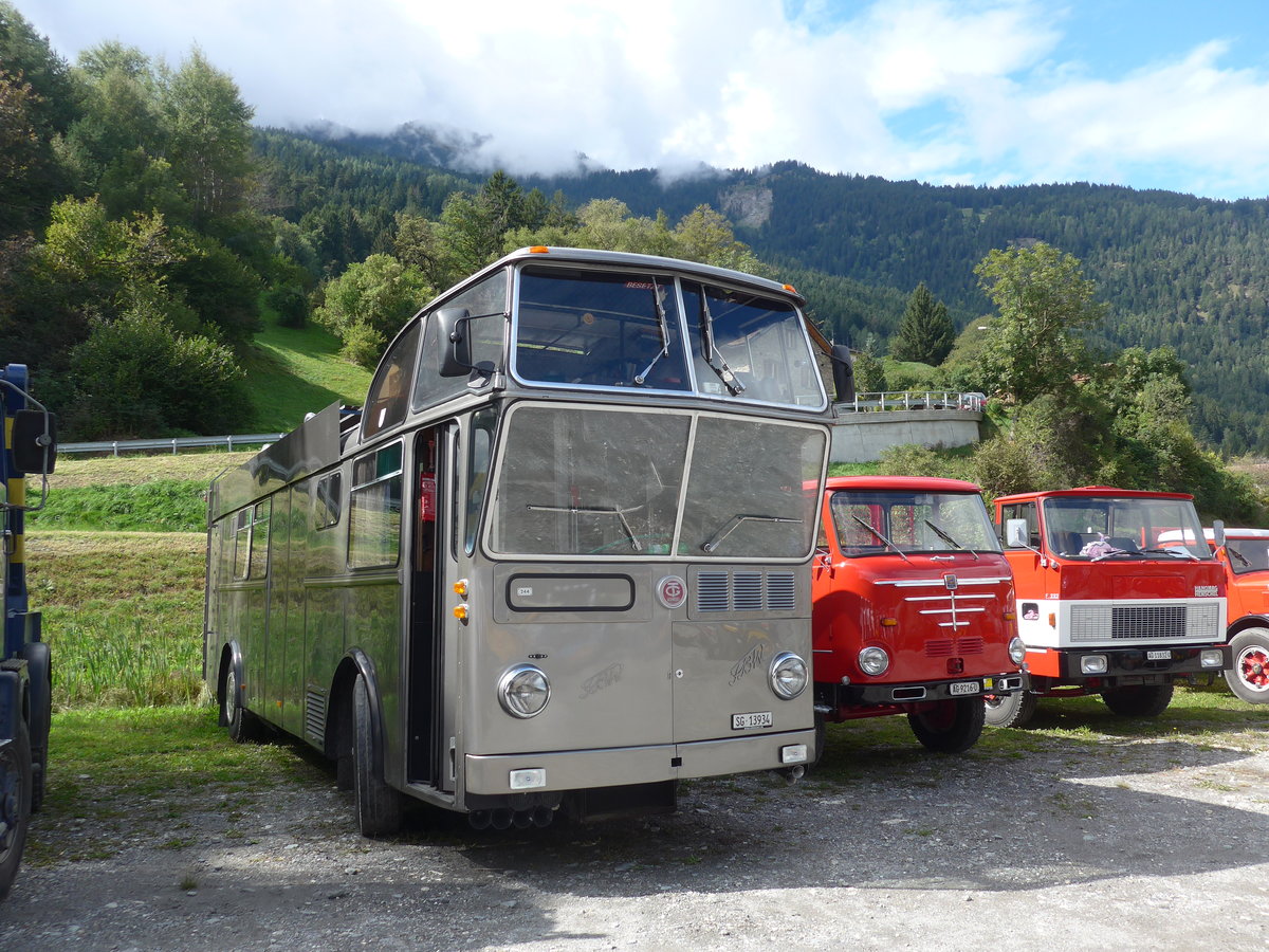 (184'984) - Schneider, Schmerikon - SG 13'934 - FBW/T�scher Hochlenker (ex Basler, Hofstetten; ex VBZ Z�rich Nr. 244) am 16. September 2017 in Cazis, B�ndner Arena