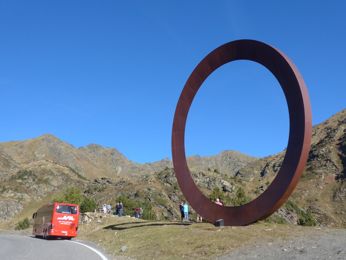 (185'303) - Aus der Schweiz: AFA Adelboden - Nr. 16/BE 21'181 - Setra am 27. September 2017 bei Arcal�s