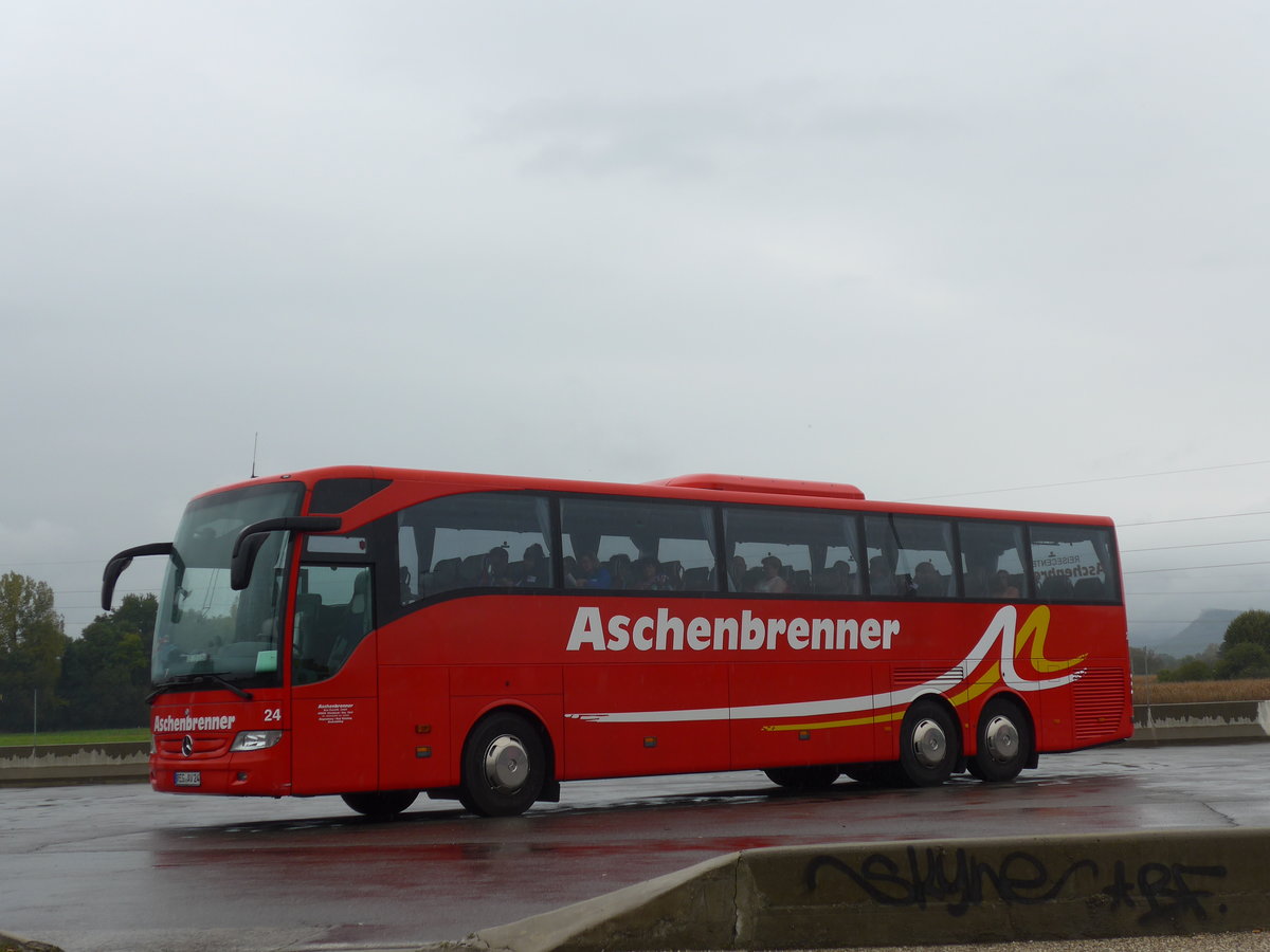 (185'736) - Aus Deutschland: Aschenbrenner, Viechtach - Nr. 24/REG-AV 24 - Mercedes am 30. September 2017 in Romagnieu, Rastst�tte