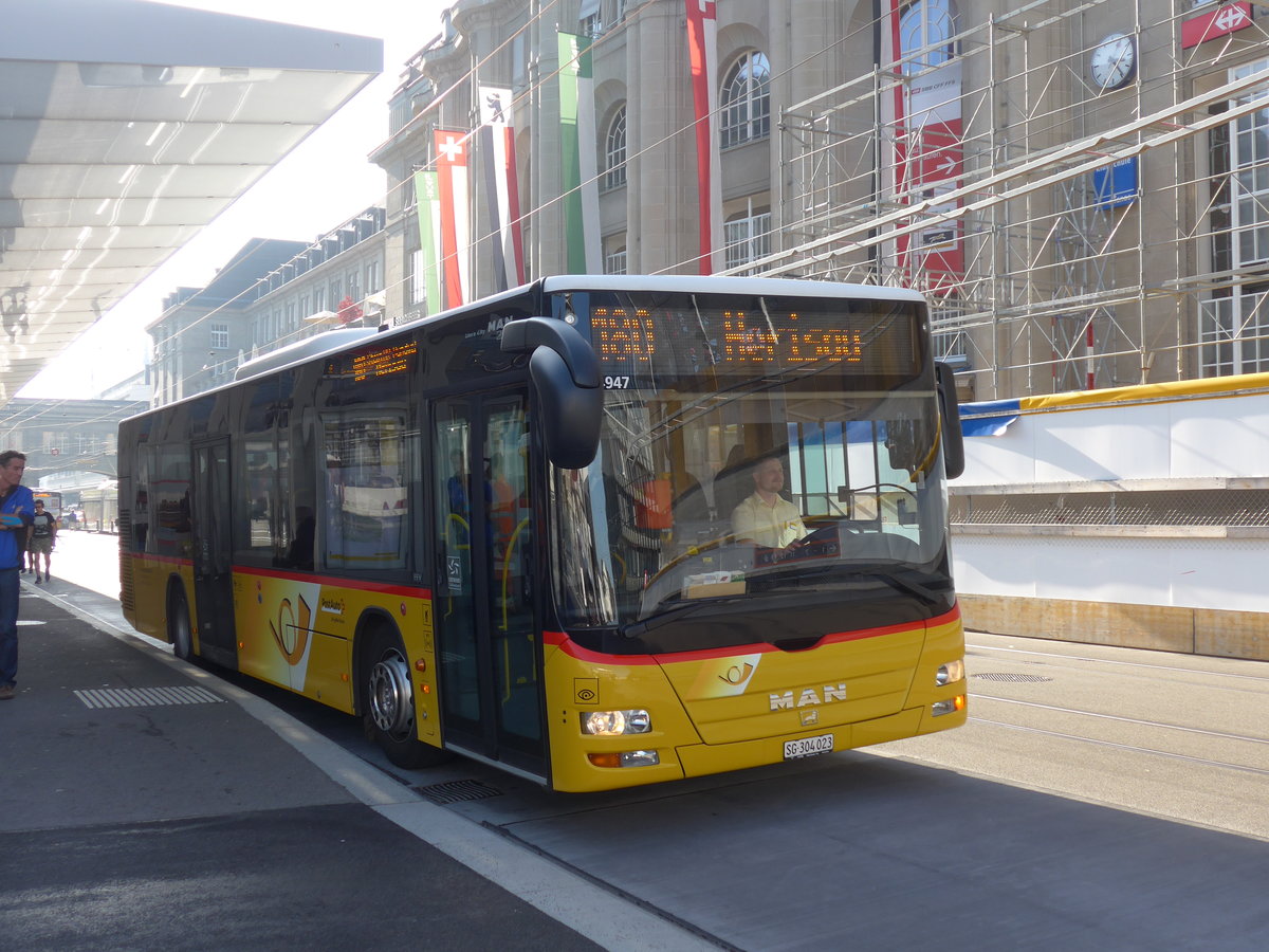 (185'953) - Postautobetriebe Unteres Toggenburg, L�tisburg - SG 304'023 - MAN am 19. Oktober 2017 beim Bahnhof St. Gallen
