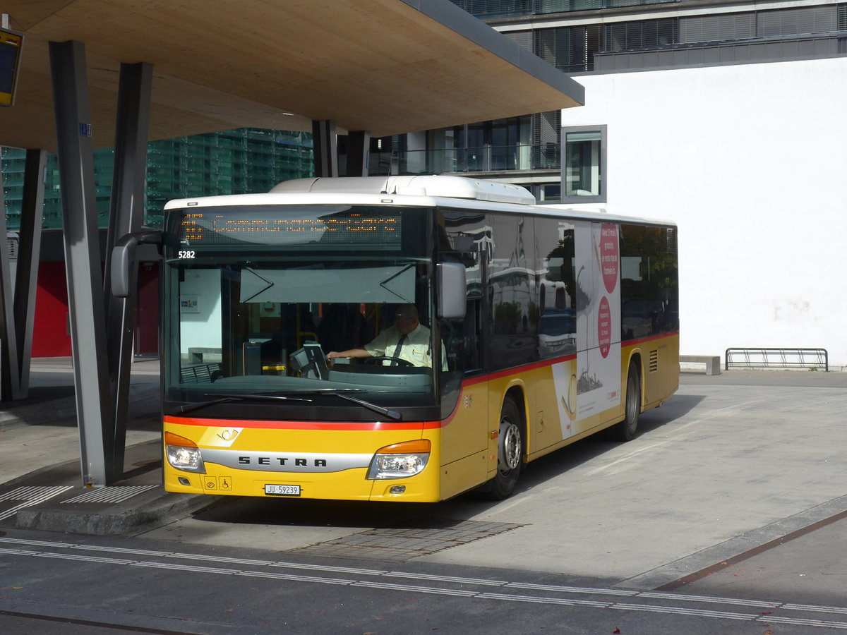(186'009) - CarPostal Ouest - JU 59'239 - Setra (ex Nr. 23) am 21. Oktober 2017 beim Bahnhof Del�mont