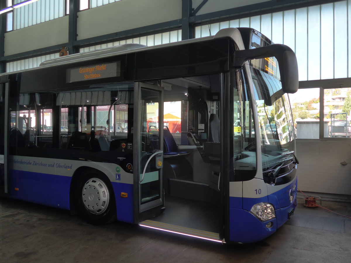 (186'206) - VZO Gr�ningen - Nr. 10 - Mercedes am 3. November 2017 in Kloten, EvoBus (Teilaufnahme)