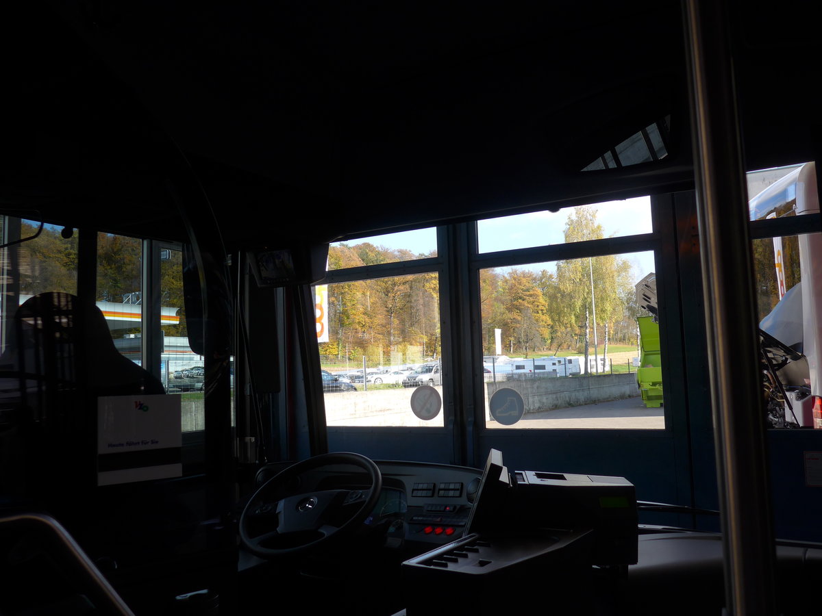(186'207) - VZO Gr�ningen - Nr. 10 - Mercedes am 3. November 2017 in Kloten, EvoBus (Innenaufnahme)
