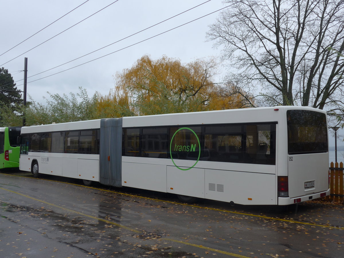 (186'588) - transN, La Chaux-de-Fonds - Nr. 52/NE 131'052 - Mercedes/Hess (ex Interbus, Yverdon Nr. 52; ex ZVB Zug Nr. 5) am 25. November 2017 in Neuch�tel, D�p�t