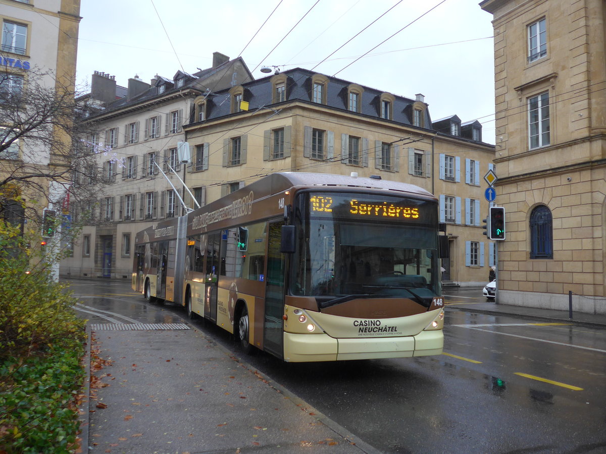 (186'603) - transN, La Chaux-de-Fonds - Nr. 148 - Hess/Hess Gelenktrolleybus (ex TN Neuch�tel Nr. 148) am 25. November 2017 in Neuch�tel, Place Pury