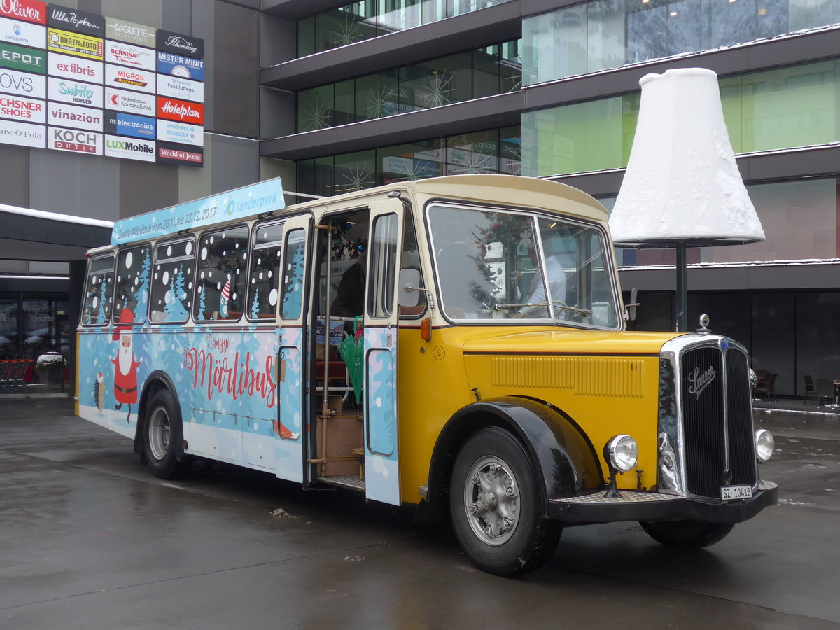 (186'822) - Oldie-Tours Z�risee, Wollerau - Nr. 2/SZ 10'418 - Saurer/R&J (ex Jaggi, Kippel Nr. 4) am 9. Dezember 2017 in Stans, L�nderpark