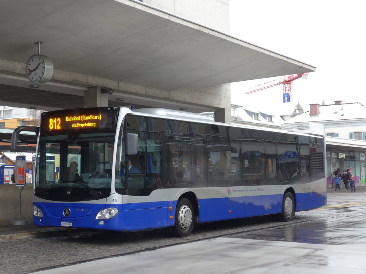 (186'864) - VZO Gr�ningen - Nr. 46/ZH 885'746 - Mercedes am 9. Dezember 2017 beim Bahnhof Uster