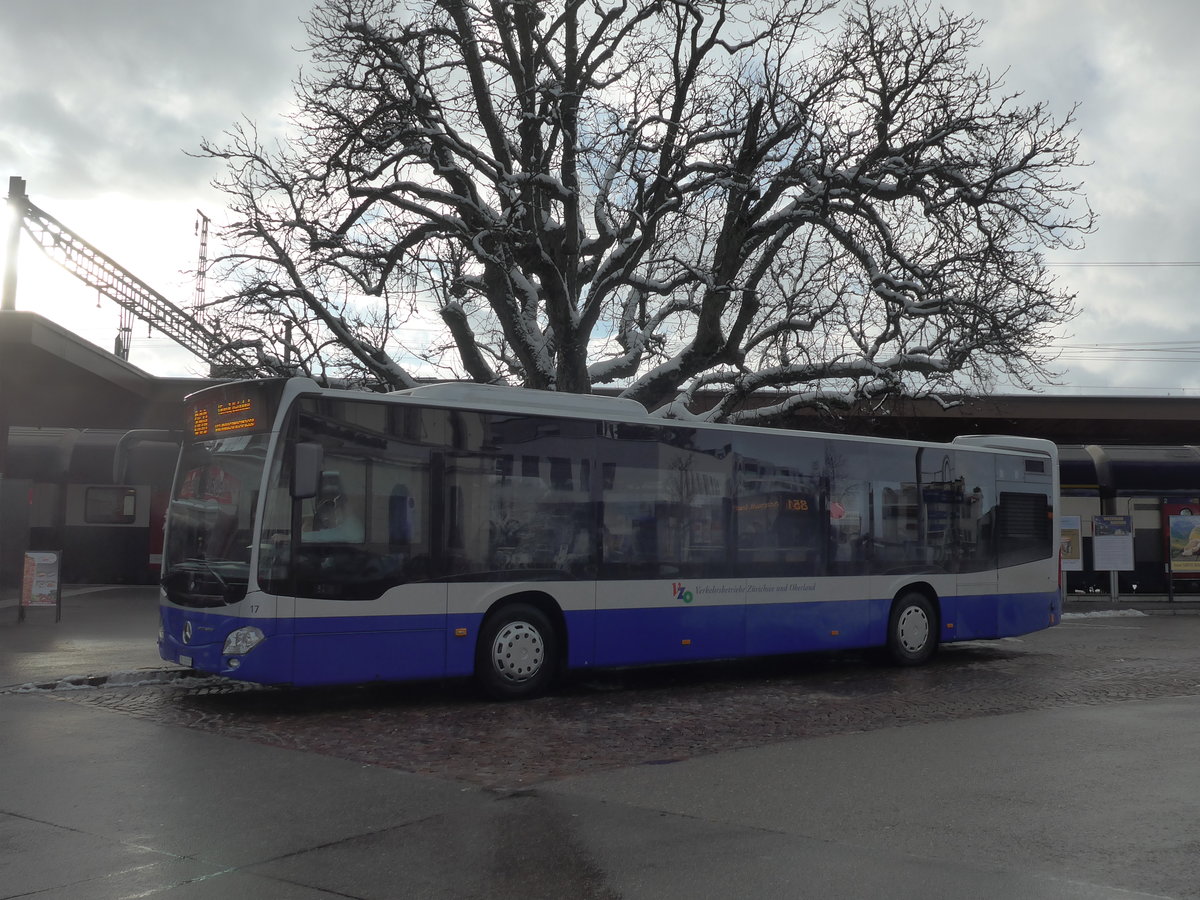 (186'884) - VZO Gr�ningen - Nr. 17/ZH 41'417 - Mercedes am 9. Dezember 2017 beim Bahnhof Wetzikon