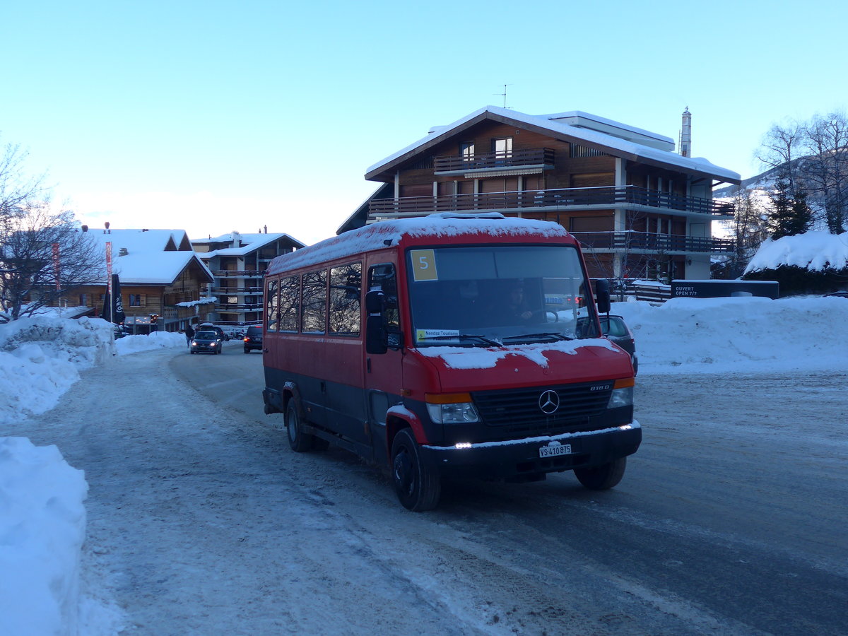 (186'979) - Fournier, Cond�mines - VS 410'875 - Mercedes am 17. Dezember 2017 in Haute-Nendaz, T�l�cabine
