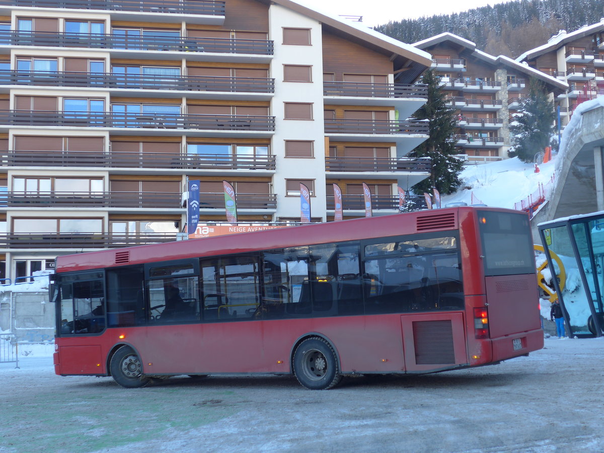 (186'992) - Lathion, Sion - Nr. 19/VS 197'617 - MAN/G�ppel (ex AFA Adelboden Nr. 55) am 17. Dezember 2017 in Haute-Nendaz, T�l�cabine