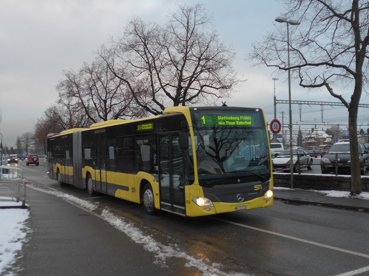 (187'107) - STI Thun - Nr. 172/BE 752'172 - Mercedes am 18. Dezember 2017 bei der Schiffl�ndte Thun