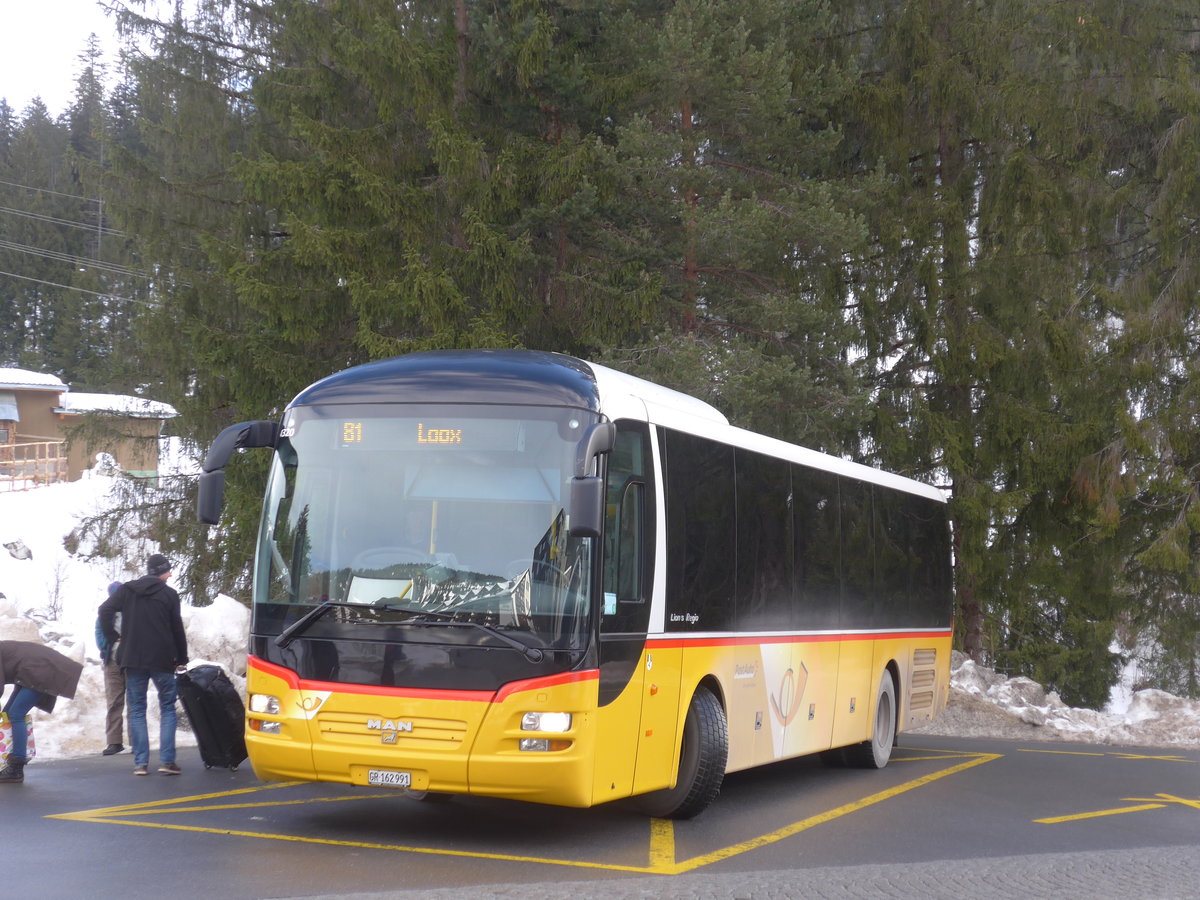 (187'362) - PostAuto Graub�nden - GR 162'991 - MAN am 26. Dezember 2017 in Laax, Bergbahnen