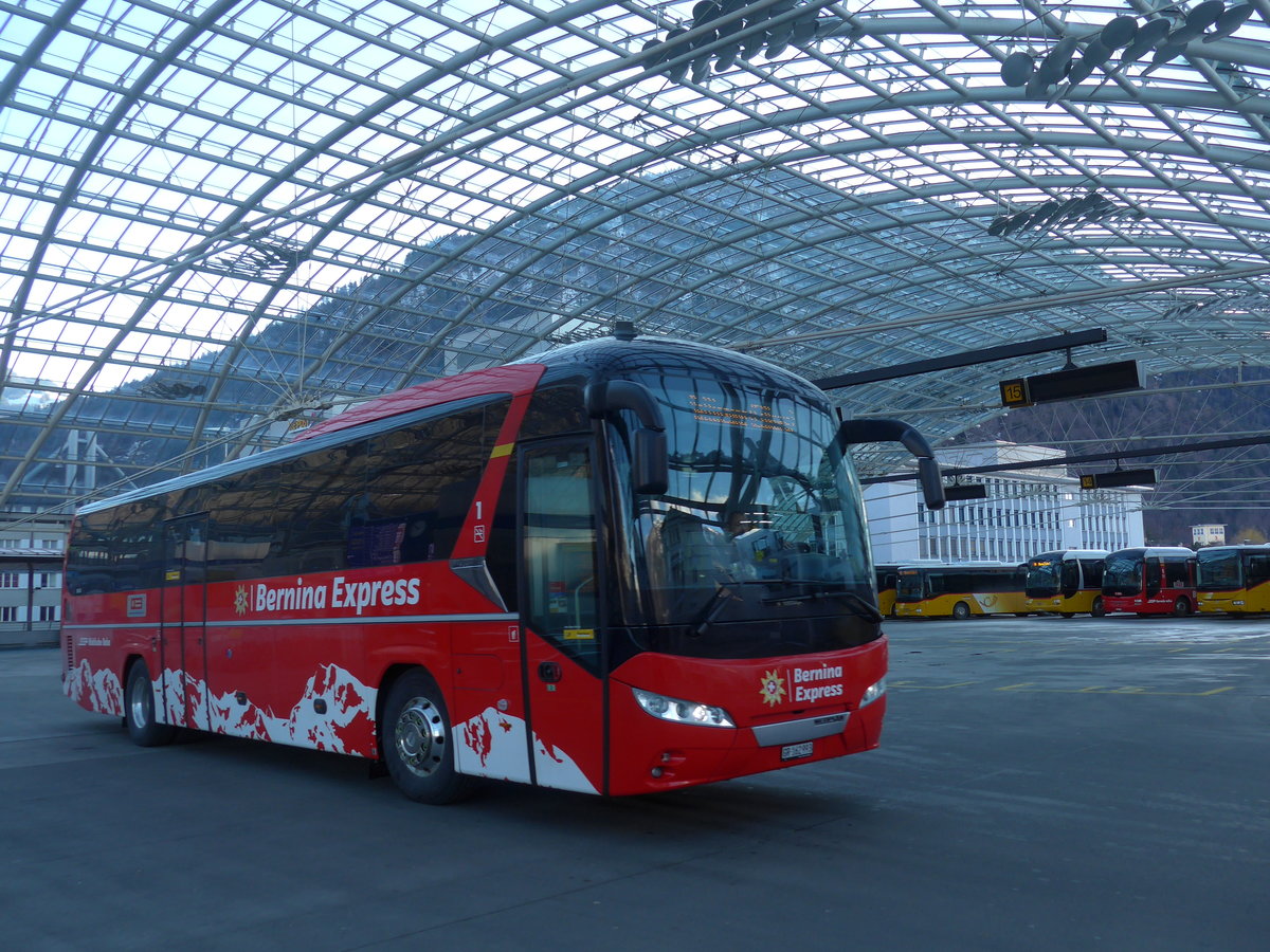 (187'607) - PostAuto Graub�nden - GR 162'993 - Neoplan am 1. Januar 2018 in Chur, Postautostation