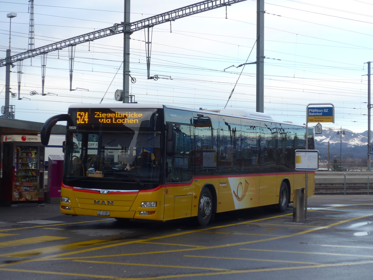 (187'608) - Kistler, Reichenburg - SZ 27'381 - MAN am 1. Januar 2018 beim Bahnhof Pf�ffikon