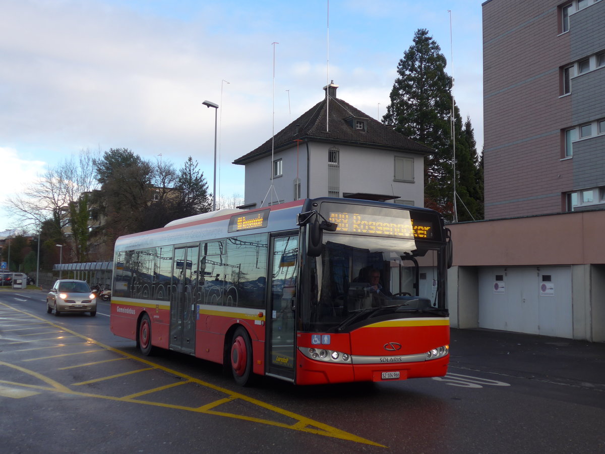 (187'614) - Landolt, Pf�ffikon - SZ 104'966 - Solaris am 1. Januar 2018 beim Bahnhof Pf�ffikon