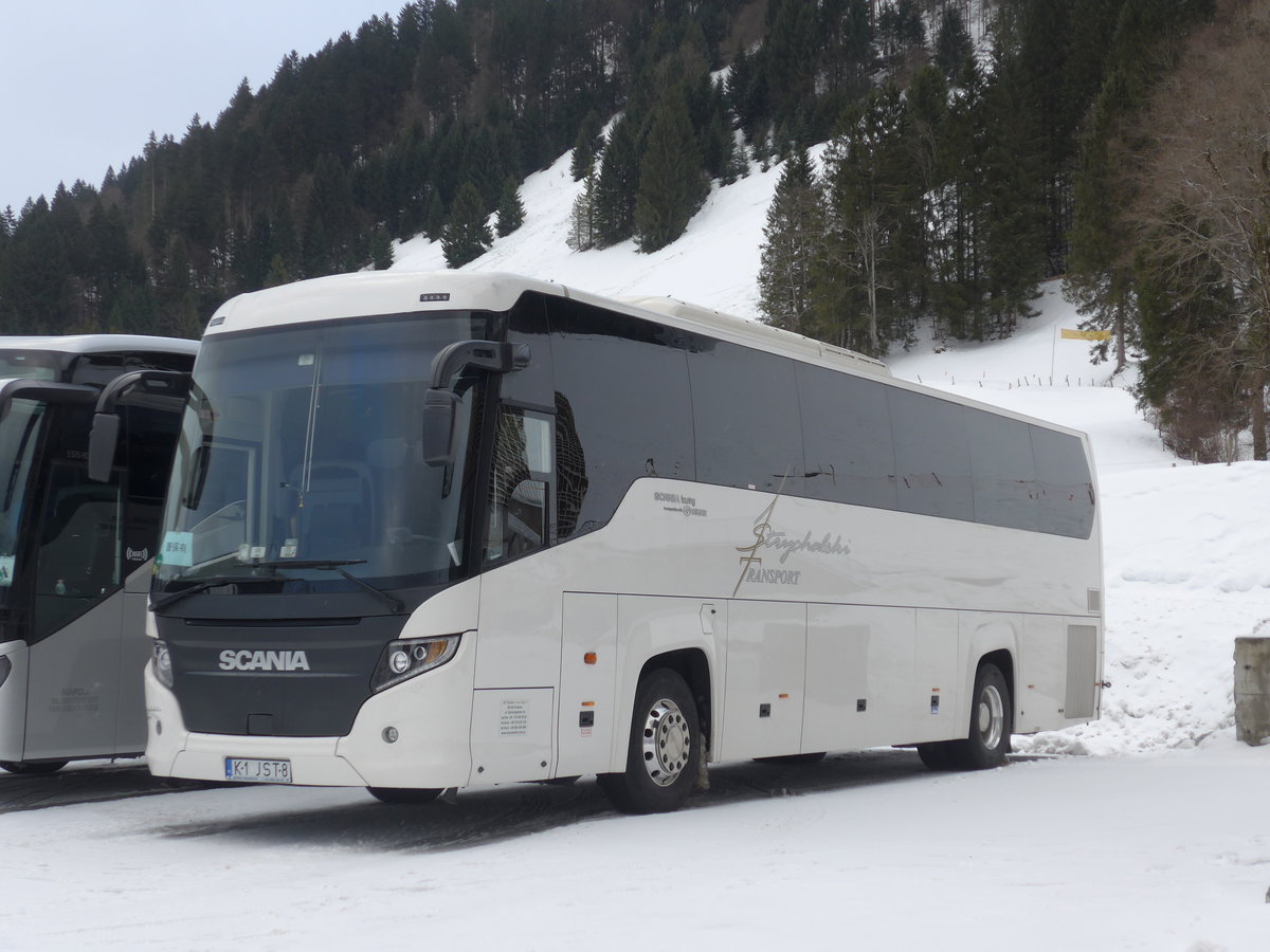 (187'638) - Aus Polen: Strychalski, Krak�w - K1 JST8 - Scania/Higer am 2. Januar 2018 in Engelberg, Titlisbahnen