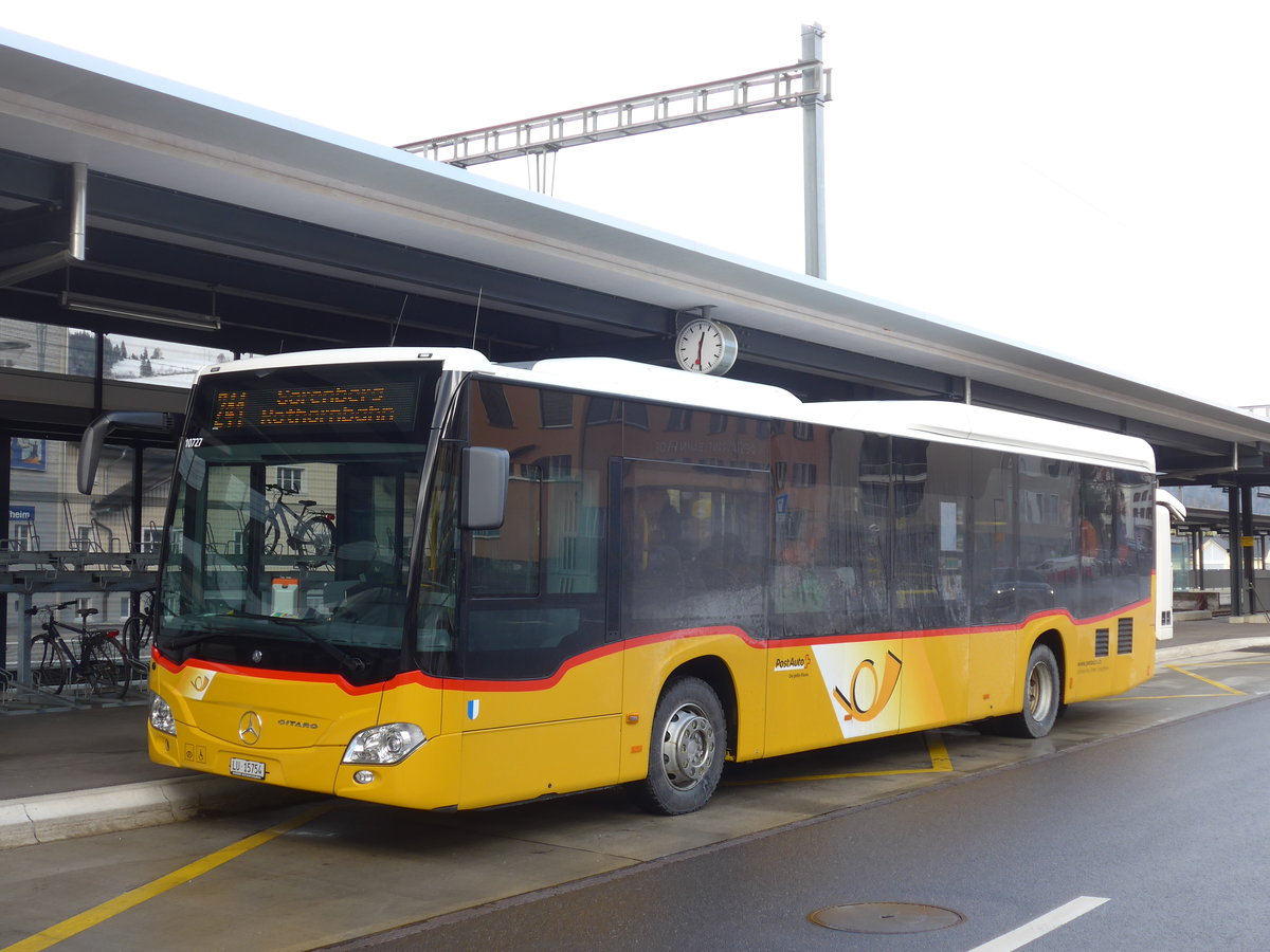 (187'648) - Schnider, Sch�pfheim - LU 15'754 - Mercedes am 2. Januar 2018 beim Bahnhof Sch�pfheim