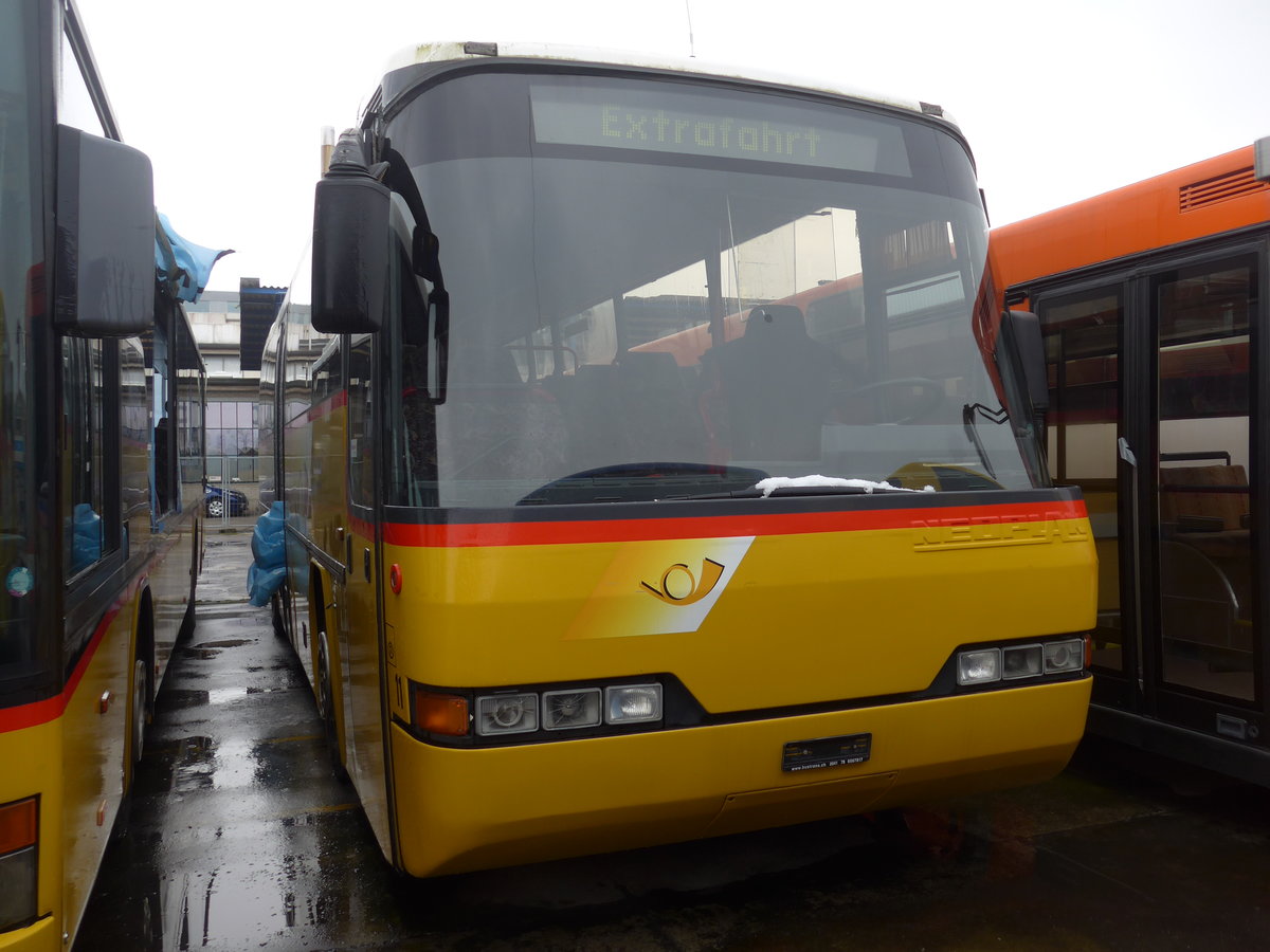 (188'315) - Sulzberger, H�tten - Nr. 11 - Neoplan (ex Thepra, Stans Nr. 11; ex Riederer, St. Margarethenberg; ex PostAuto Graub�nden; ex P 25'137) am 8. Februar 2018 in Frauenfeld, Langdorfstrasee