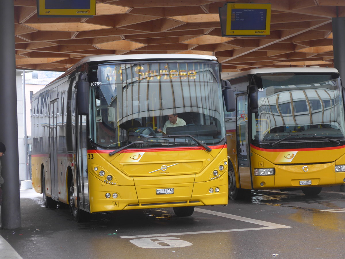(188'431) - PostAuto Wallis - Nr. 33/VS 471'080 - Volvo (ex TRD, Savi�se) am 11. Februar 2018 beim Bahnhof Sion
